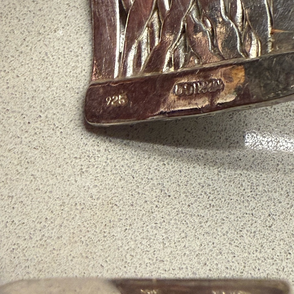 Silver basket weave Cuff Bracelet - Picture 3 of 4